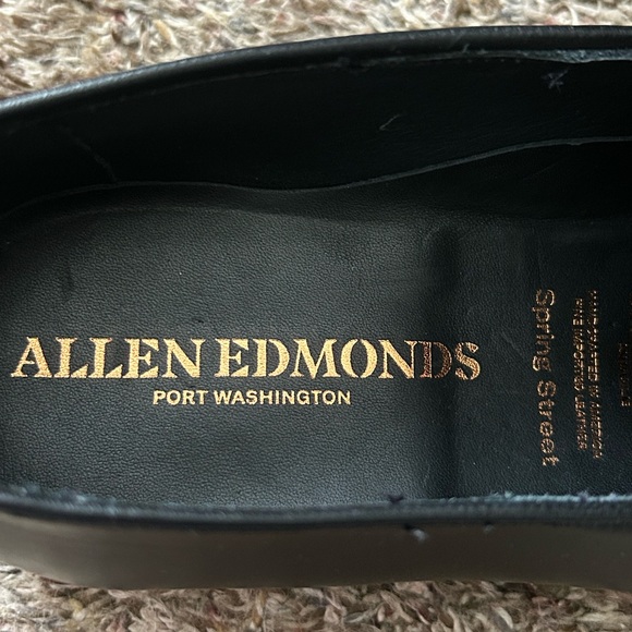 ‼️SOLD‼️Allen Edmonds Black Tassel Loafers ‼️MINT‼️ 11.5D - Picture 2 of 6